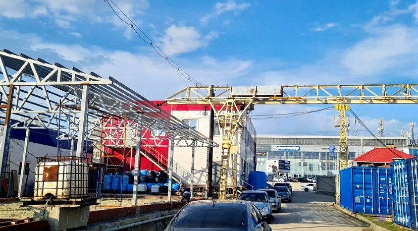 В Саратове продают базу с металлопрокатом и пиломатериалами
